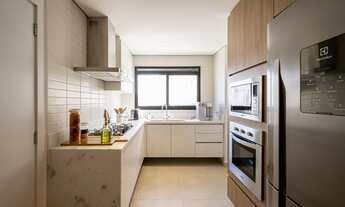 Imagem 2: Apartamento para venda possui 125 metros quadrados com 3 quartos em Cambuí - Campinas - SP