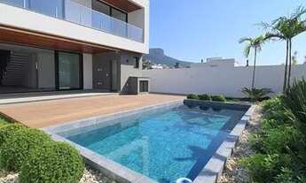 Imagem: Casa para venda tem 343 metros quadrados