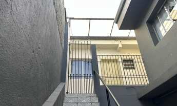 Imagem 2: Casa com 1 dormitório, cozinha, wc e área de serviço