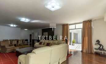 Imagem 4: Imóvel de 294m², com 4 dormitórios (sendo 2 suítes)