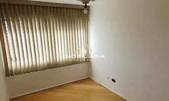 Imagem 4: Apartamento para aluguel possui 67 metros quadrados com 2 quartos em Cristo Rei - Curitiba