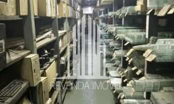 Imagem 2: Galpão Comercial à Venda na Vila Anastácio, São Paulo-SP: 3 Salas, 5 Banheiros, 3 Vagas de