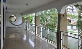 Imagem 5: Imóvel para venda possui 700 metros quadrados com 9 quartos em Centro - Guaratuba - PR