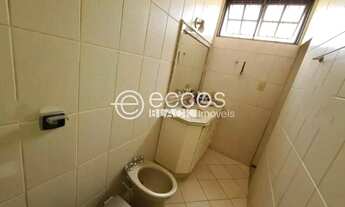 Imagem 7: Casa à venda, 4 quartos, 2 suítes, 4 vagas, Martins - Uberlândia/MG