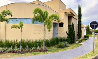 Imagem 2: Casa para aluguel tem 185 metros quadrados com 3 quartos - Residencial Village Damha Rio P