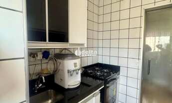 Imagem 7: Apartamento com 3 quartos sendo 1 suíte disponível para locação e venda no bairro Cazeca e