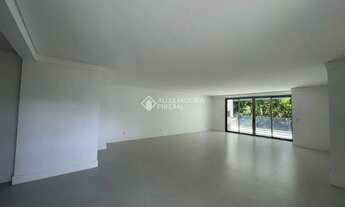 Imagem 6: Empreendimento em Jurerê ao lado do Iate Clube