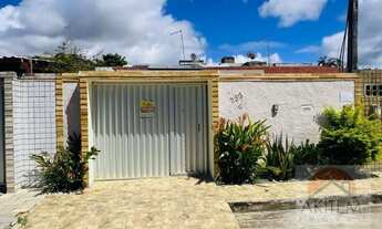 Imagem: Casa em Pau Amarelo a poucos metros do Mar