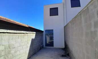 Imagem: Casa Independente com 2 Suítes e 2 Vagas