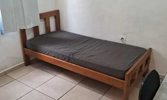 Imagem 3: Quarto mobiliado individual no centro