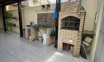 Imagem 2: Vende de Casa Enorme com 3 Quantos 2 Garagem na Lagoa Redonda - Mais informações