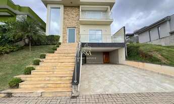 Imagem: Casa de alto padrão à venda com 334m2