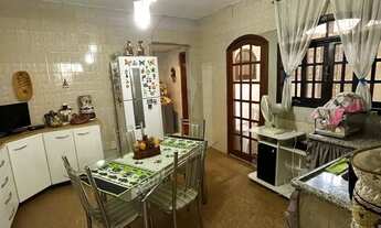 Imagem 7: Casa duplex de 3 quartos na rua principal que foi toda revitalizada - SG