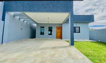 Imagem 3: Casa totalmente térrea em condomínio com 3 dormitórios, sendo 1 suíte espaçosa!!