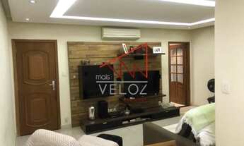 Imagem: Três quartos reformadíssimo, com suíte