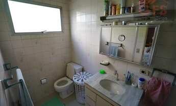 Imagem 2: Sobrado para Venda em São Paulo, Conjunto Residencial Vista Verde, 4 dormitórios, 1 suíte