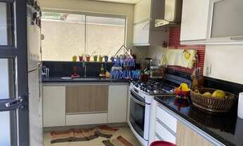 Imagem 6: Sobrado para venda possui 228 metros quadrados com 4 quartos em Jd Oracilia - Campo Grande