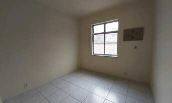 Imagem 3: Casa para aluguel com 2 quartos em Marechal Hermes, Rua Assis Martins - Rio de Janeiro - R