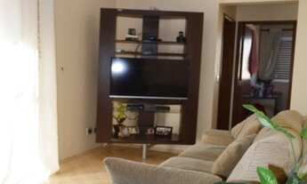 Imagem 4: Apartamento com 2 dormitórios, banheiro social com box de vidro, sala ampla com sacada, co