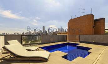 Imagem 2: Cobertura com piscina aquecida na Vila Madalena