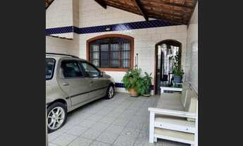 Imagem 2: Casa para venda possui 80 metros quadrados com 2 quartos em Caiçara - Praia Grande - SP