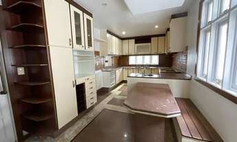 Imagem 5: Linda casa com 4 suítes no tradicional condomínio Santa Helena