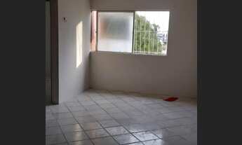 Imagem 2: Apto em condomínio com 2 quartos , vaga de garagem, oportunidade!