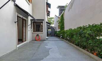 Imagem: Casa de Vila de 400 m², quatro quartos