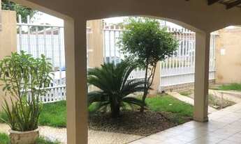 Imagem 4: Térrea para venda possui 200 metros quadrados com 3 quartos em Jardim das Palmeiras - Cuia