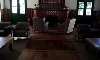 Imagem: Vende-se apartamento mobiliado em Petrópolis