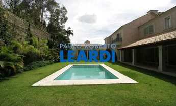 Imagem: CASA ASSOBRADADA - CIDADE JARDIM - SP