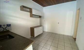 Imagem 7: Casa Térrea com um dormitório, cozinha, quintal e uma vaga (moto ou carro baixo