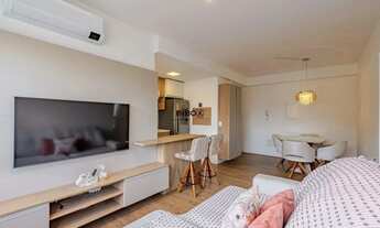 Imagem 7: Apartamento mobiliado 2 Dorms com Churrasqueira e 2 Vagas ! Próximo à Redenção