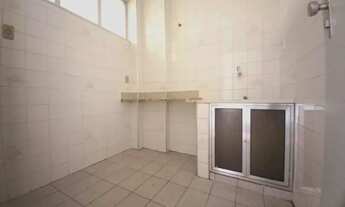 Imagem 2: Apartamento de Frente com Ótima Localização, Elevador e Total Comodidade no Dia a Dia