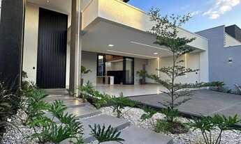 Imagem: Casa de alto padrão localizada no setor