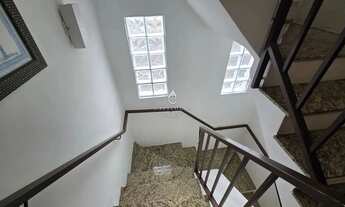 Imagem 14: Excelente Sobrado Triplex de esquina no Atuba