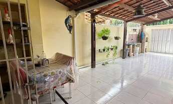 Imagem 3: Vende de Casa Enorme com 3 Quantos 2 Garagem na Lagoa Redonda - Mais informações