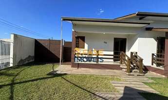 Imagem 2: Casa com piscina com 2 dormitórios sendo 1 suíte à venda + edícula, 86,20 m² por R$ 570.00