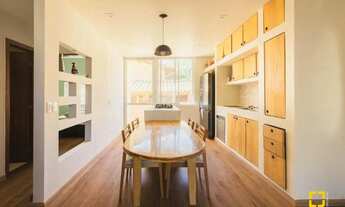 Imagem 6: Casa a venda Rio Tavares - 4 dormitórios - Toda Reformada