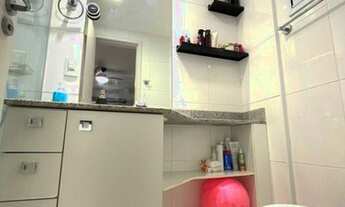 Imagem 5: Apartamento lindo a venda no Flamboyant, com armários modulados, 2 quartos sendo 1 suíte