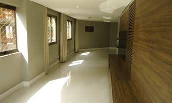 Imagem 4: APARTAMENTO com 3 dormitórios à venda com 173m² por R$ 715.000,00 no bairro Água Verde - C