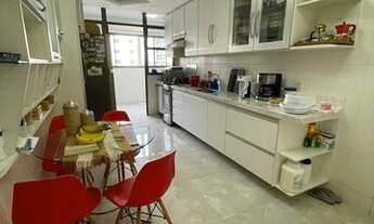 Imagem 3: Apartamento para venda possui 150 metros quadrados com 3 quartos em Praia da Costa - Vila