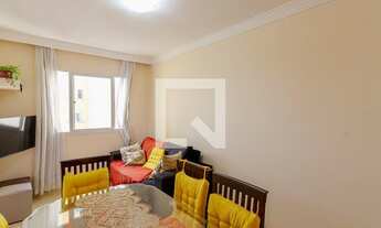 Imagem 2: Apartamento para Aluguel - Parque Bristol, 2 Quartos, 49 m2