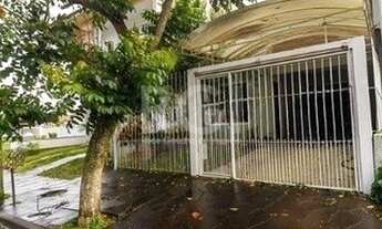 Imagem 2: Casa em Hípica Casa com 3 dormitórios