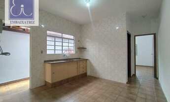 Imagem: Casa em boa localização com garagem