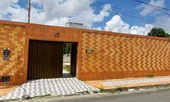 Imagem: Casa para aluguel possui 250 metros quadrados