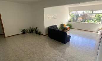 Imagem 1: Amplo Quarto em apt na Beira Mar disponível em 18/05