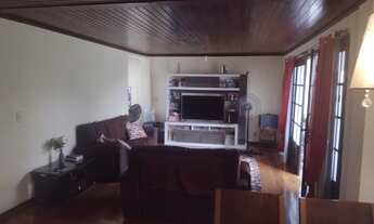 Imagem 2: Casa para venda tem 272 metros quadrados com 3 quartos em Vaz Lobo - Rio de Janeiro - RJ