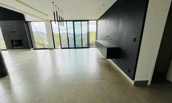 Imagem 2: Linda casa moderna com vista definitiva em local reservado