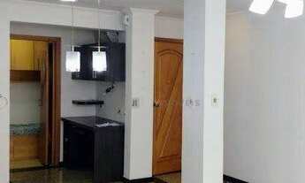 Imagem 3: Apartamento com 2 dormitórios (1 suíte), com sala ampla para 2 ambientes, 1 vaga de garage